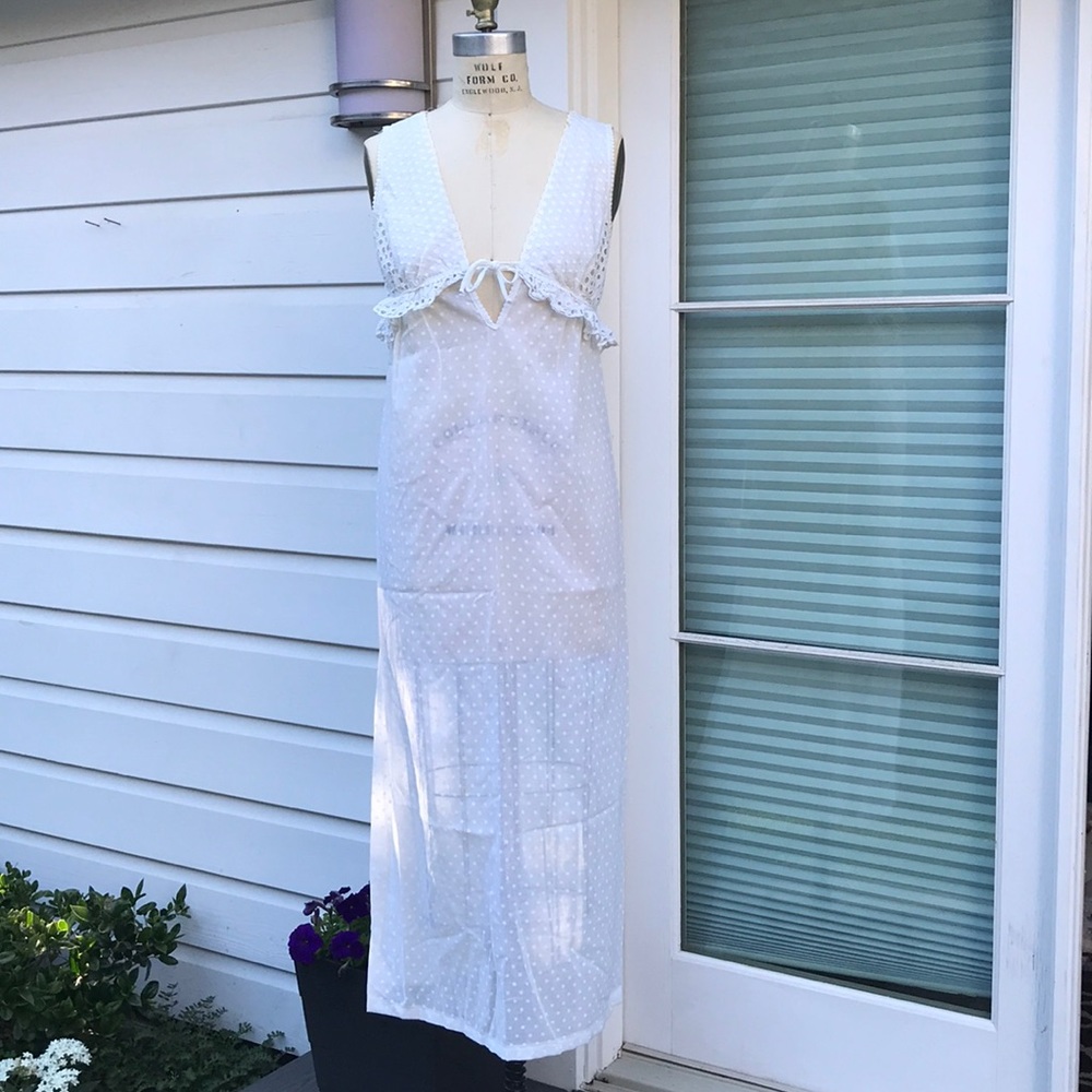 Cotton chemise v-neck nightgown